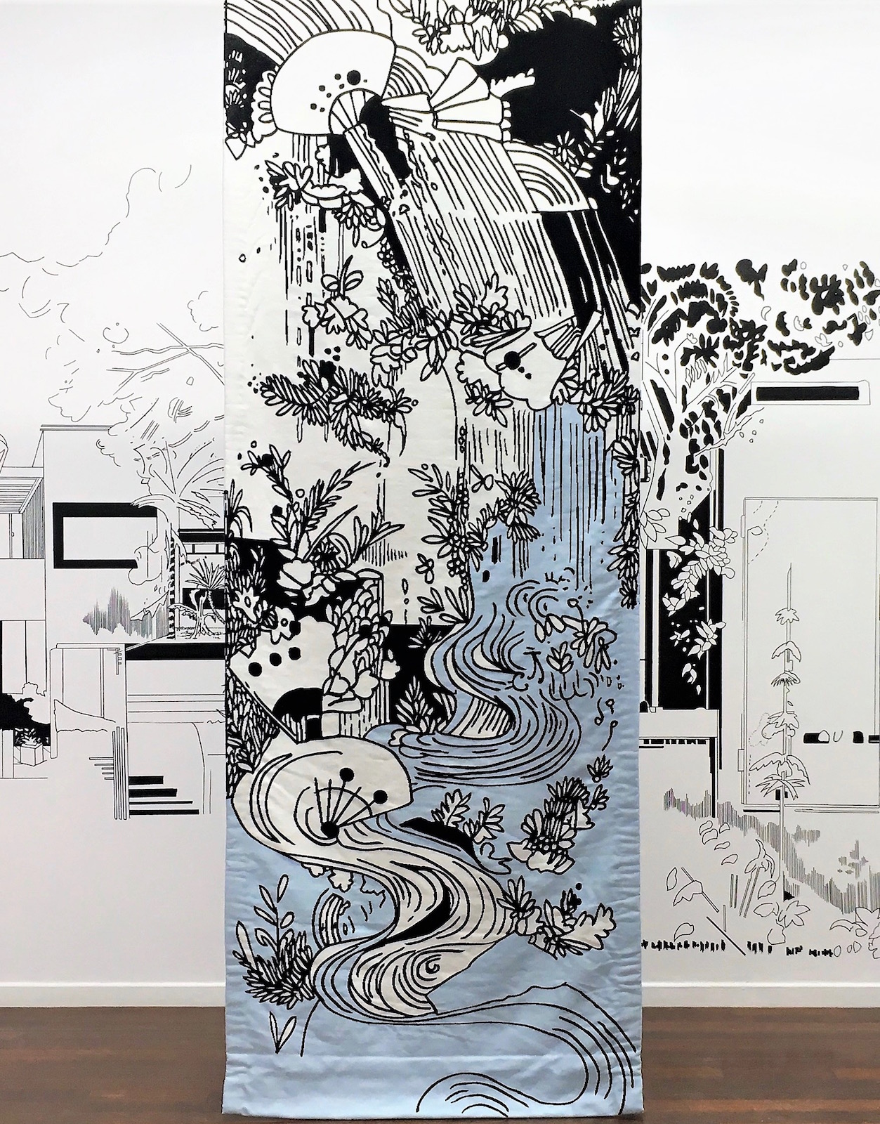 Les chutes barbares s'�talent en rivage de p�tales en nage et passent, 2018